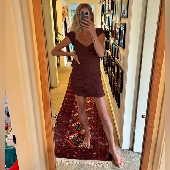 Wilfred Aritzia Brown Veda Ruched Off Shoulder Zip Up Bodycon Contour Mini Dress - Picture 4 of 17